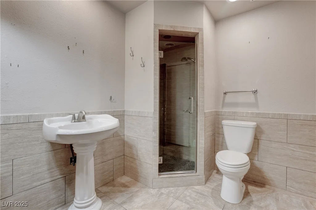 125 Rancho Vista, Las Vegas, NV 89106