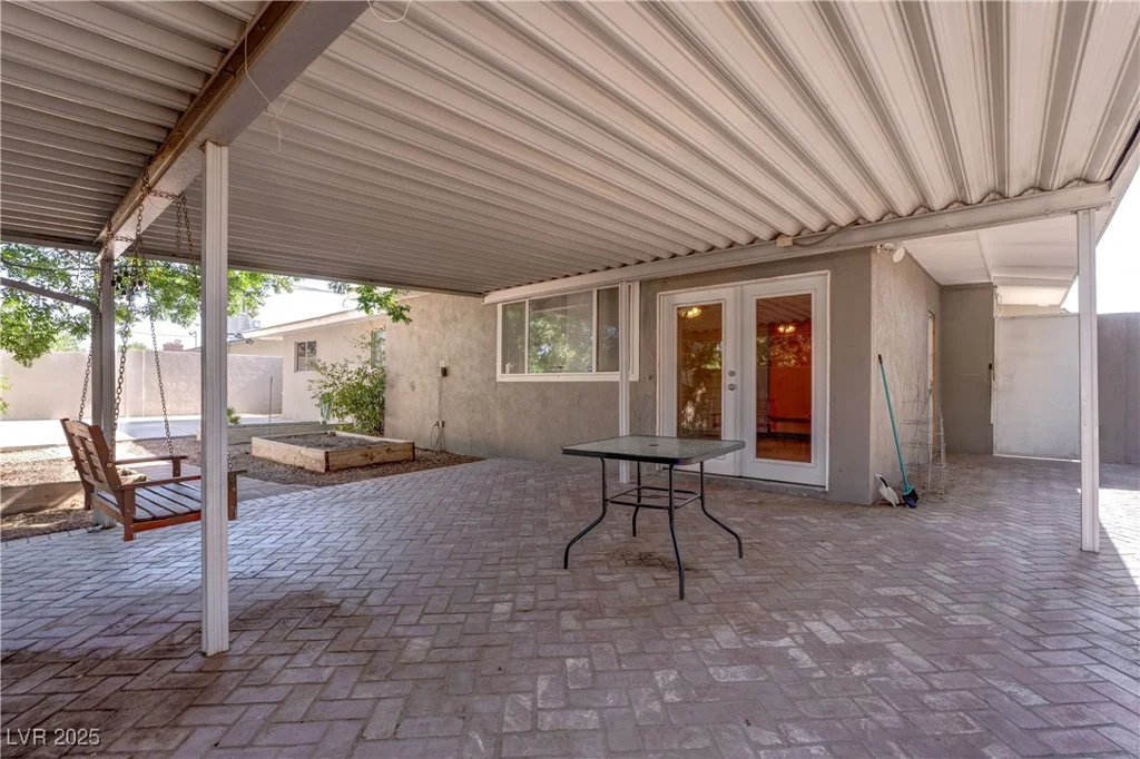 125 Rancho Vista, Las Vegas, NV 89106