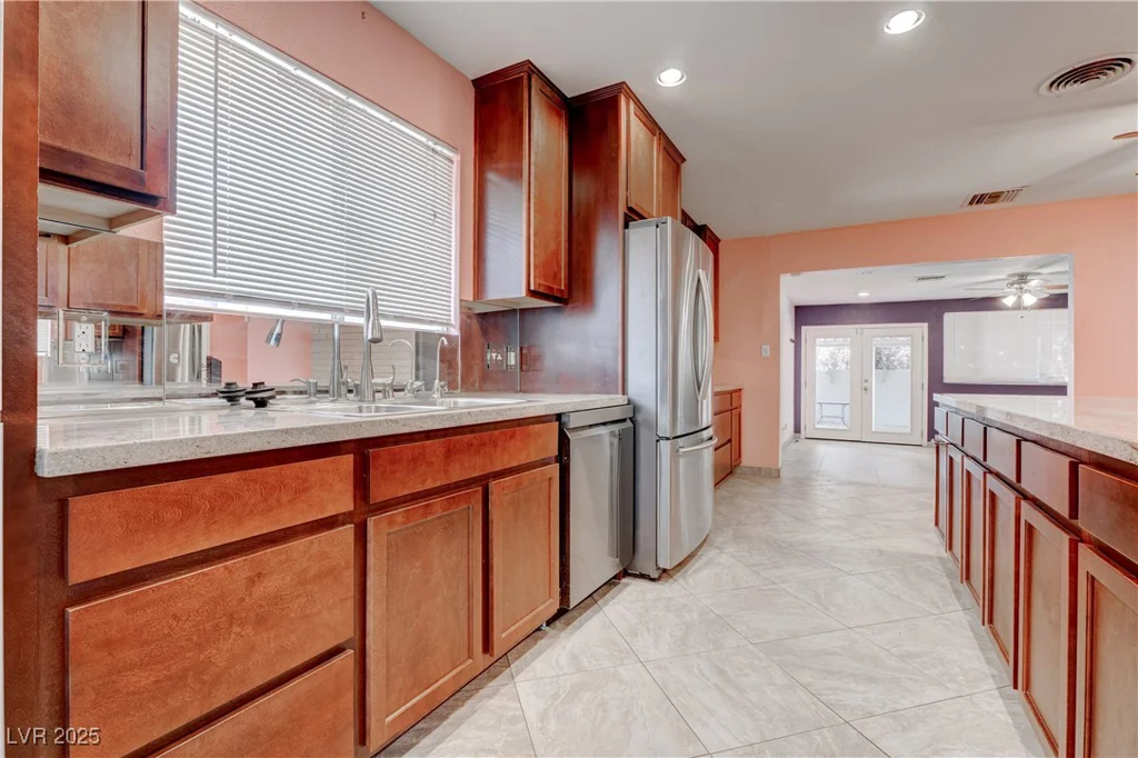 125 Rancho Vista, Las Vegas, NV 89106
