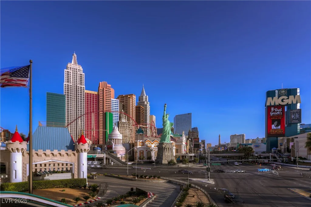 2700 Las Vegas, Las Vegas, NV 89109