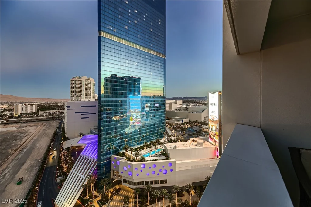 2700 Las Vegas, Las Vegas, NV 89109