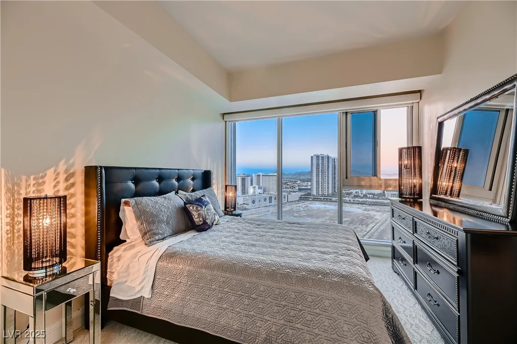2700 Las Vegas, Las Vegas, NV 89109