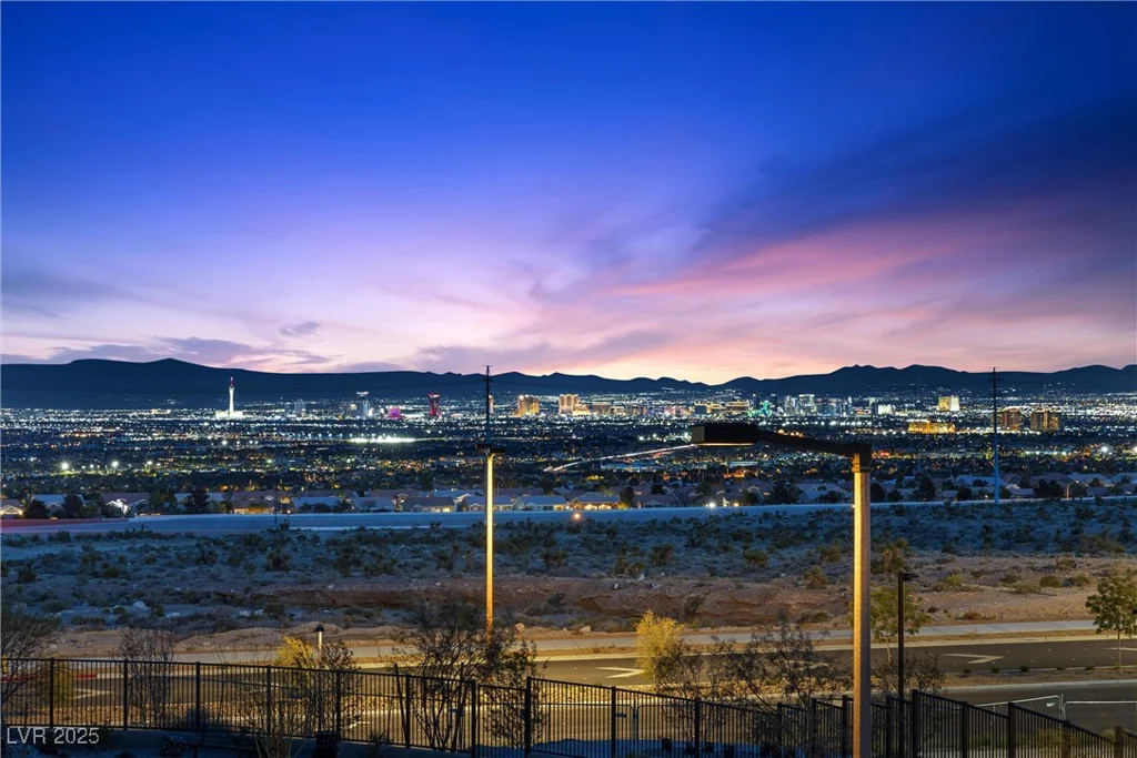 2367 Ridgeline Wash, Las Vegas, NV 89138