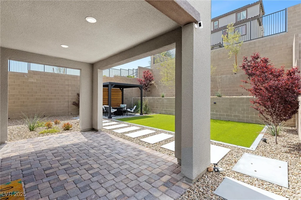2367 Ridgeline Wash, Las Vegas, NV 89138