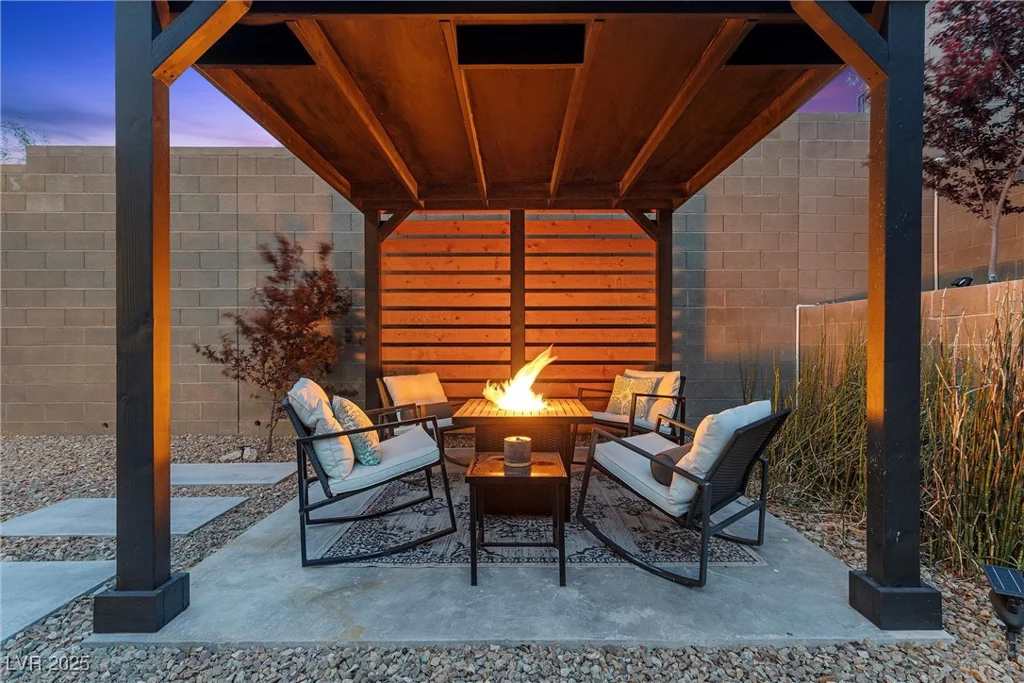 2367 Ridgeline Wash, Las Vegas, NV 89138
