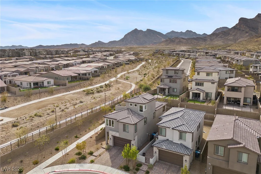2367 Ridgeline Wash, Las Vegas, NV 89138