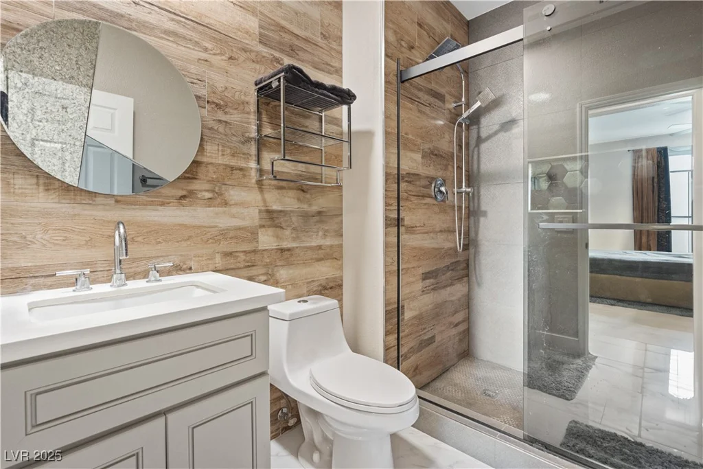 10190 Deerfield Beach, Las Vegas, NV 89129