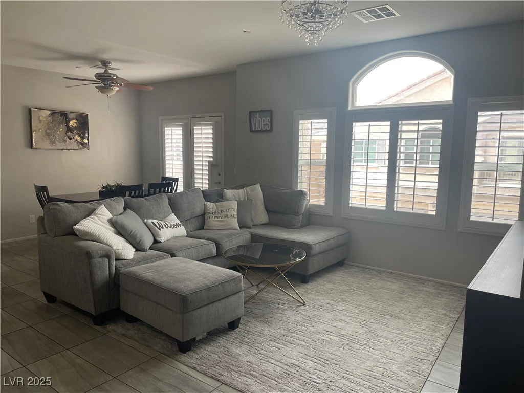6465 Clara Bow, Las Vegas, NV 89122
