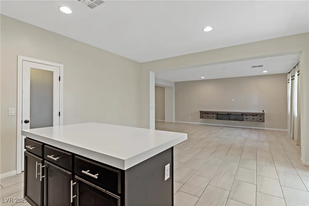 8992 Sparkling River, Las Vegas, NV 89178