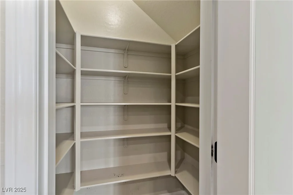 8992 Sparkling River, Las Vegas, NV 89178