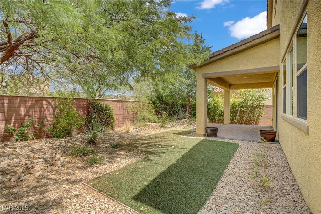 8992 Sparkling River, Las Vegas, NV 89178