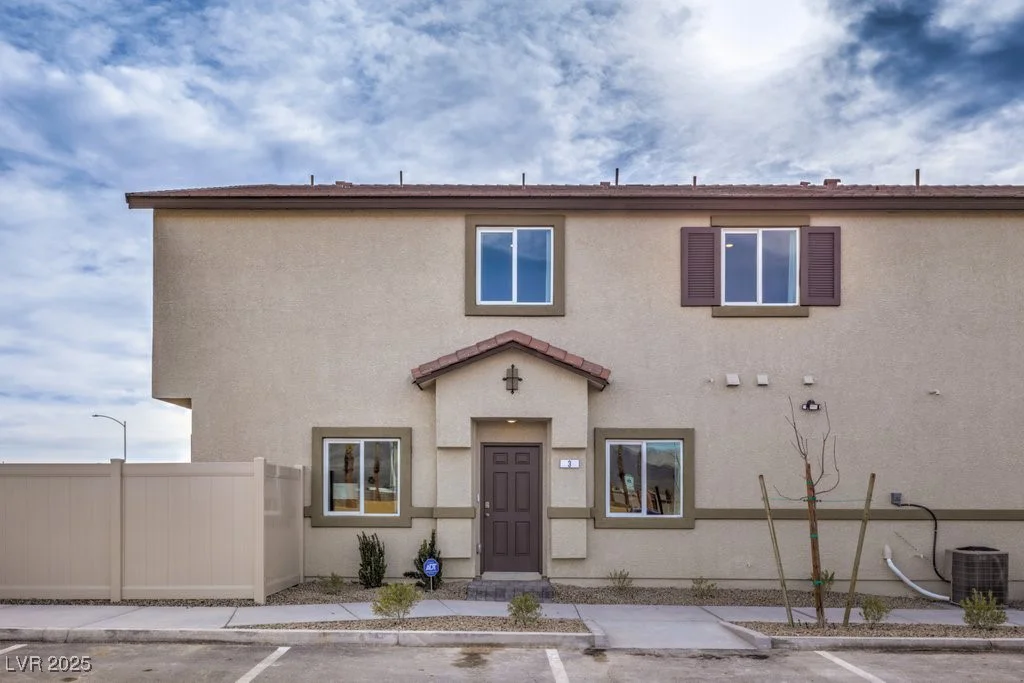 7975 Aurora Sky, North Las Vegas, NV 89084