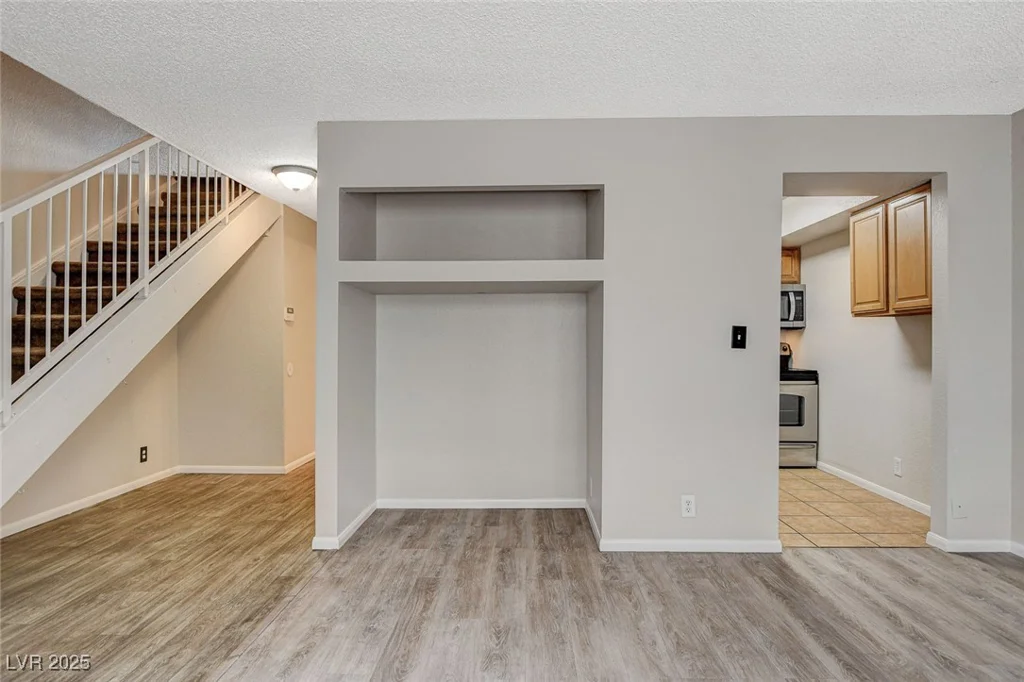 100 Crestline, Las Vegas, NV 89107