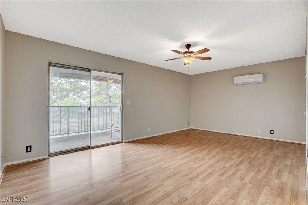 100 Crestline, Las Vegas, NV 89107