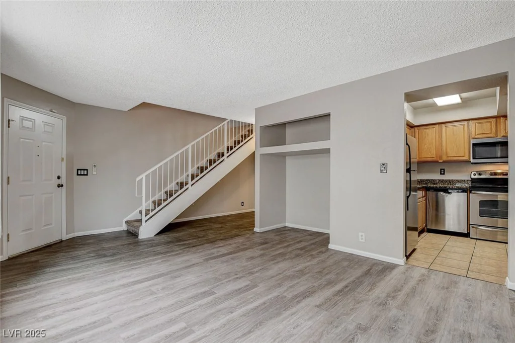 100 Crestline, Las Vegas, NV 89107