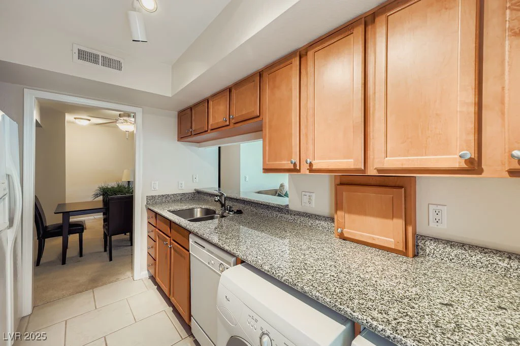 2854 Geary, Las Vegas, NV 89109