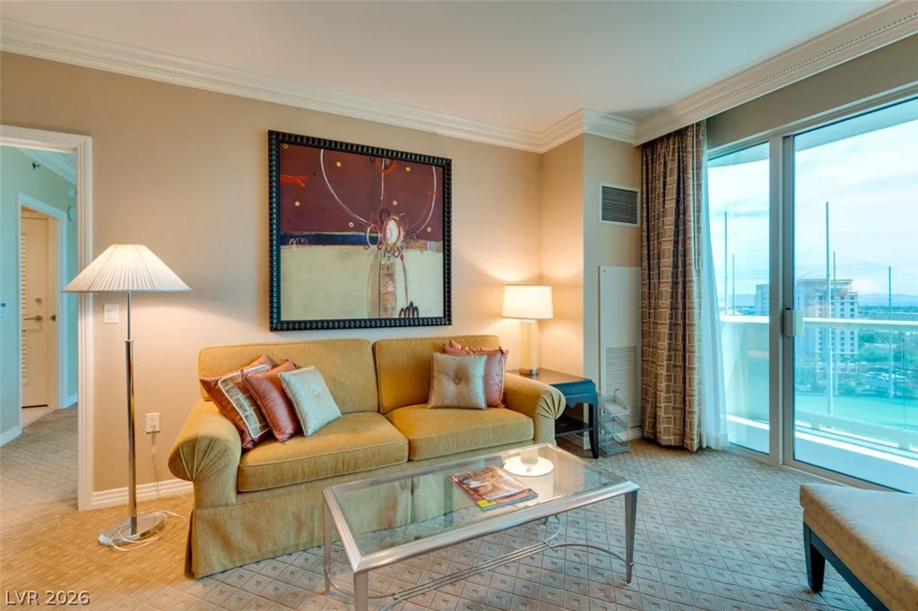 145 HARMON, Las Vegas, NV 89109