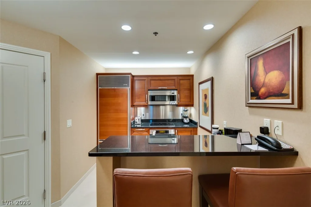 145 HARMON, Las Vegas, NV 89109