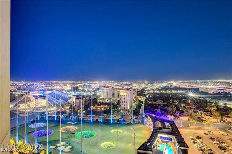 145 HARMON, Las Vegas, NV 89109