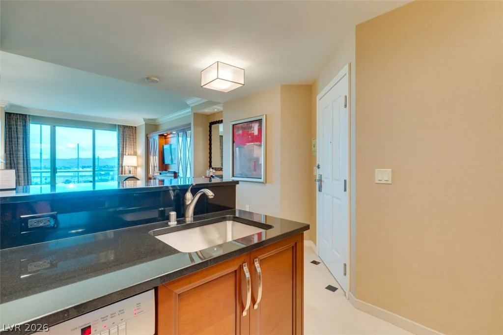 145 HARMON, Las Vegas, NV 89109