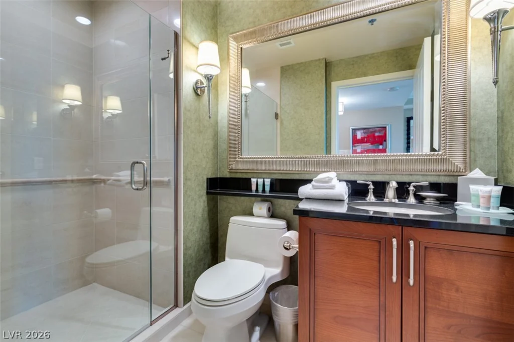 145 HARMON, Las Vegas, NV 89109