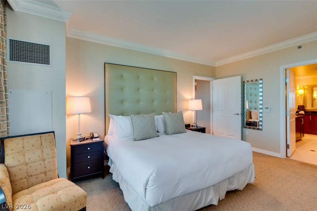 145 HARMON, Las Vegas, NV 89109