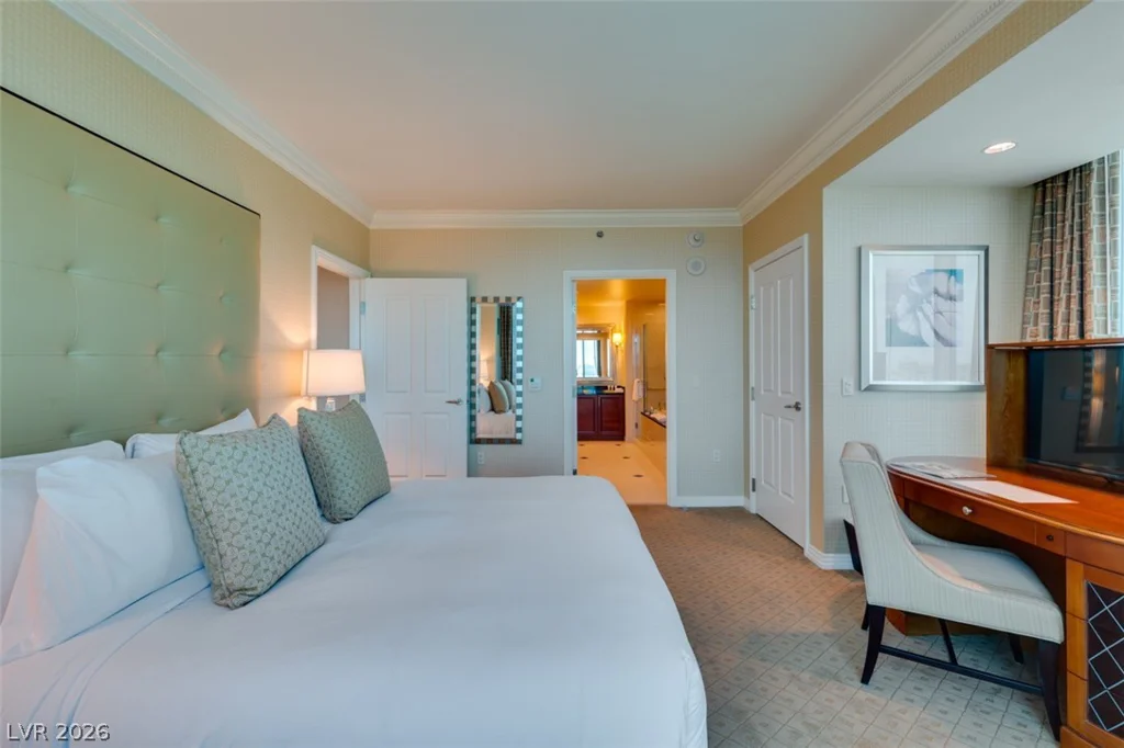 145 HARMON, Las Vegas, NV 89109
