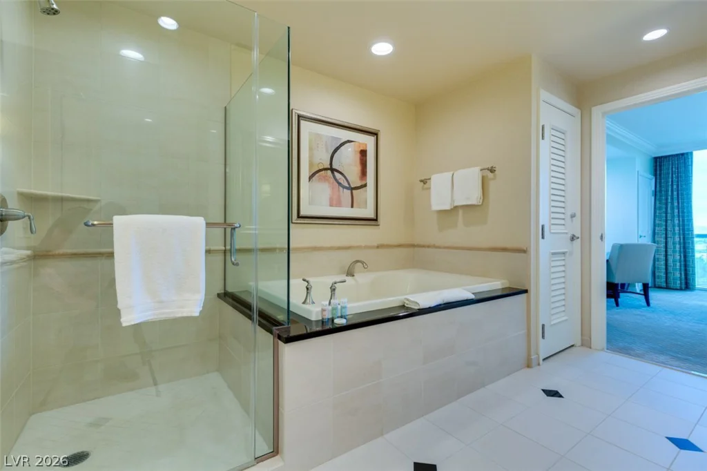 145 HARMON, Las Vegas, NV 89109
