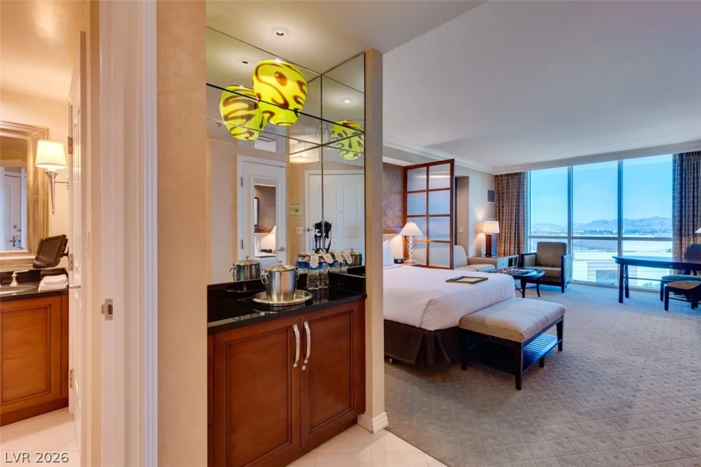 145 HARMON, Las Vegas, NV 89109