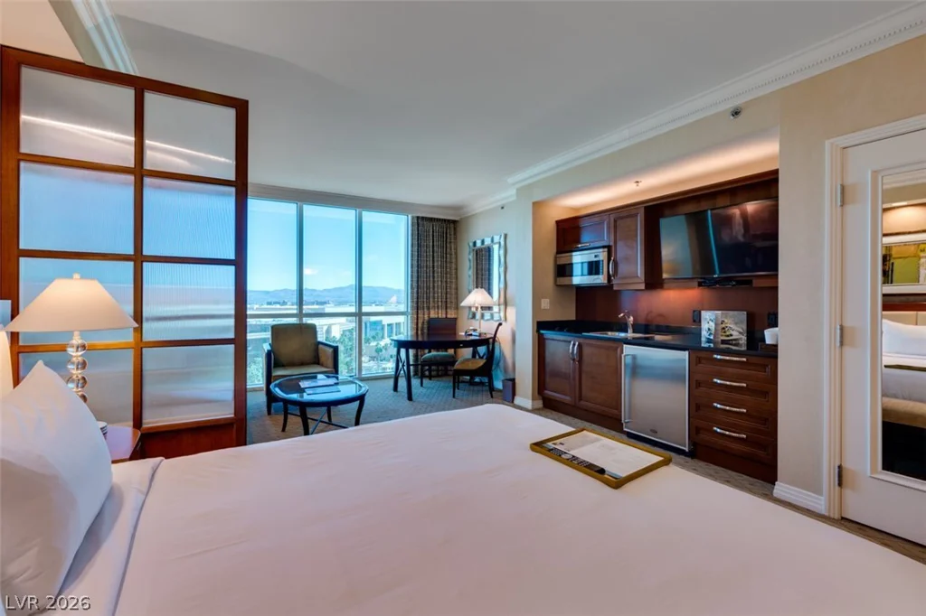 145 HARMON, Las Vegas, NV 89109