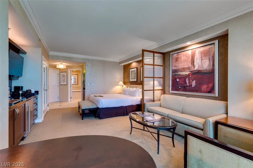 145 HARMON, Las Vegas, NV 89109