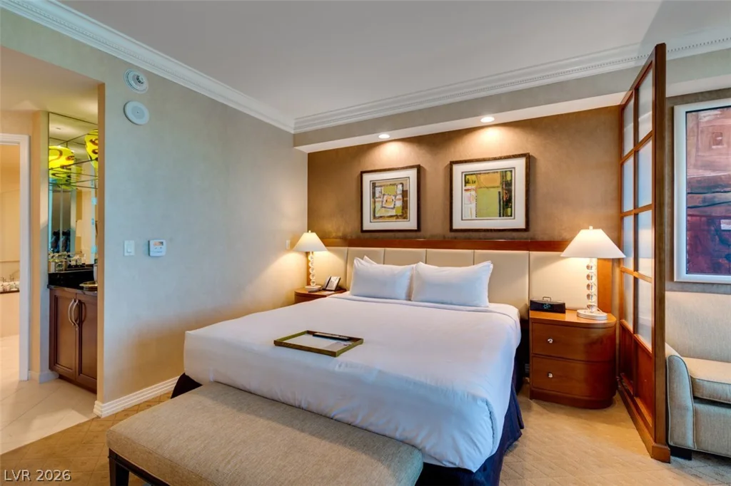 145 HARMON, Las Vegas, NV 89109