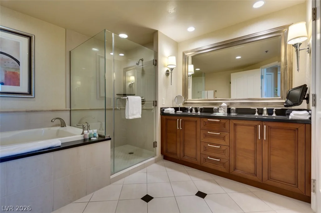145 HARMON, Las Vegas, NV 89109