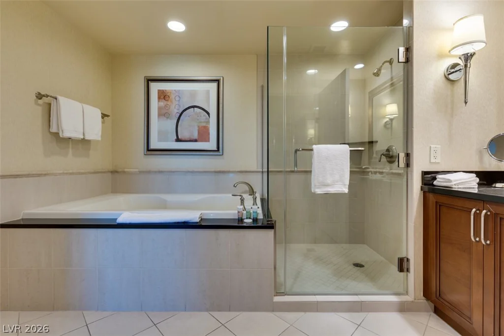 145 HARMON, Las Vegas, NV 89109