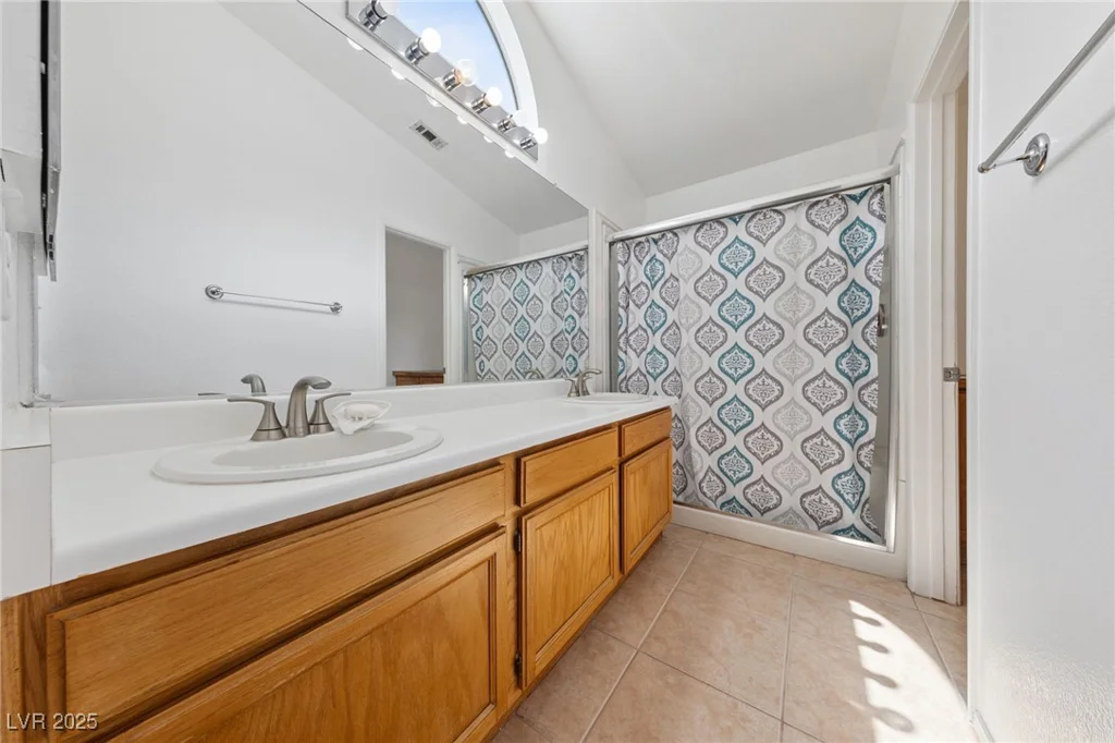 7217 Indian Path, Las Vegas, NV 89128