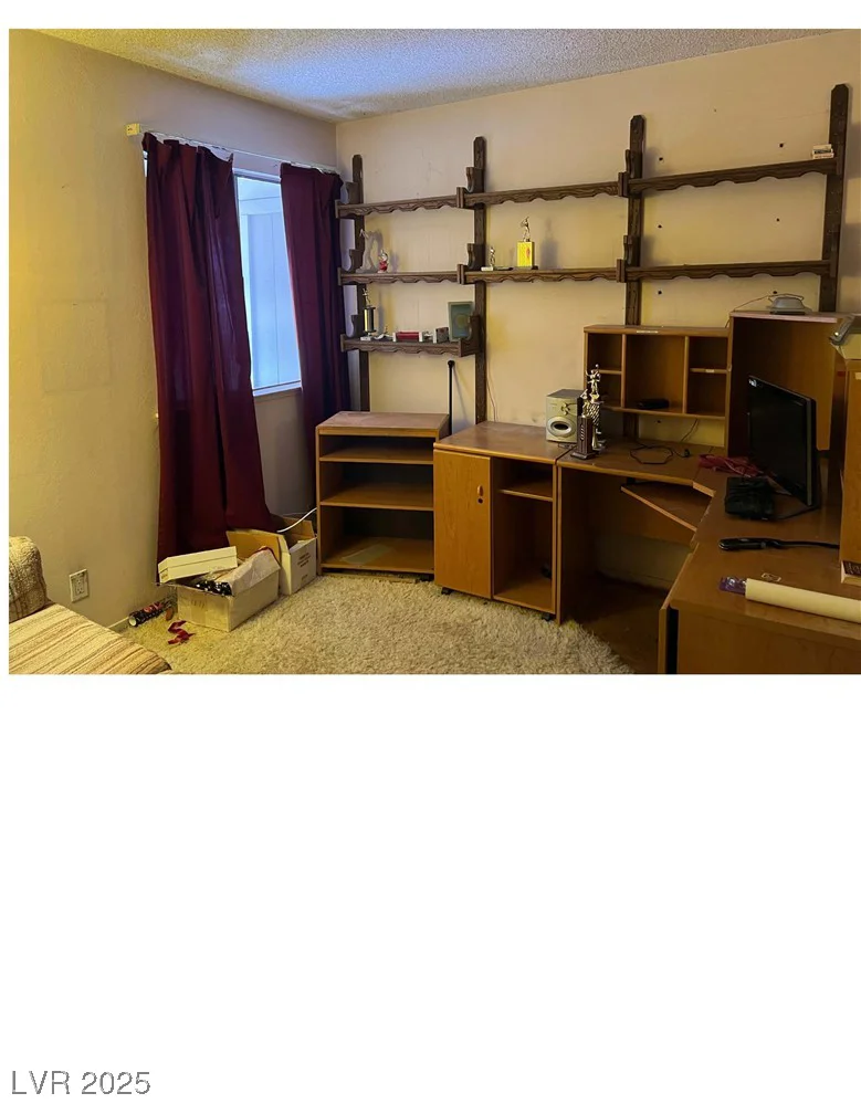 2414 Paradise Village, Las Vegas, NV 89120