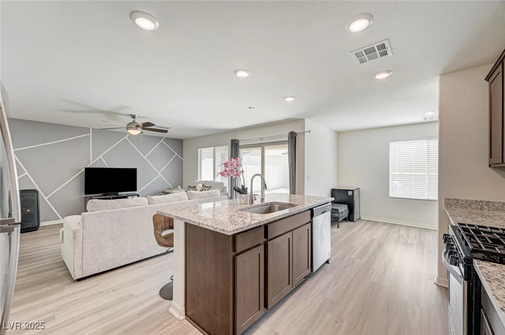 4917 Finca, North Las Vegas, NV 89031