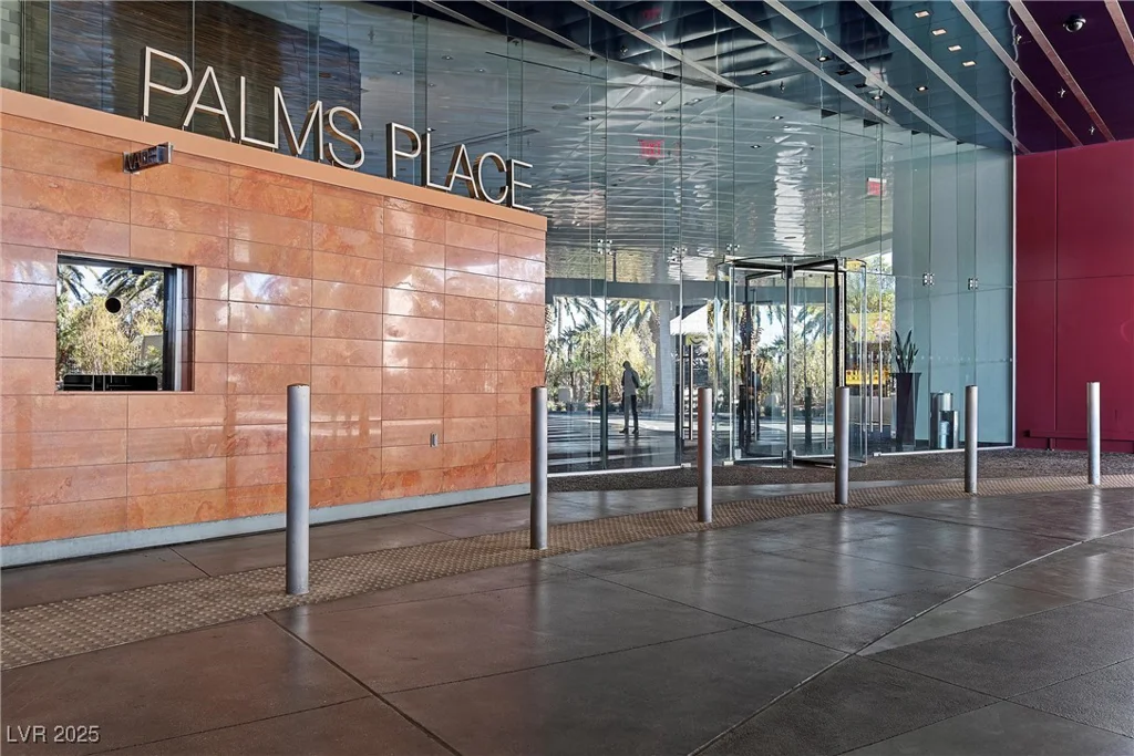 4381 FLAMINGO, Las Vegas, NV 89103