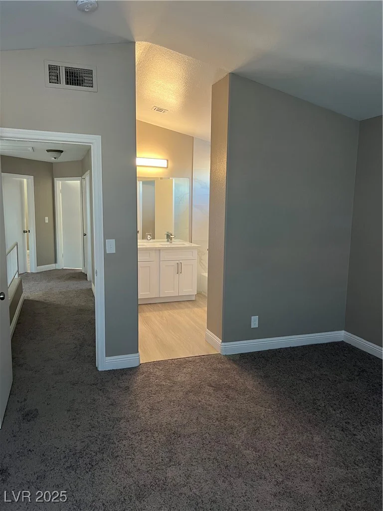 1300 Strike Jumper, Las Vegas, NV 89108