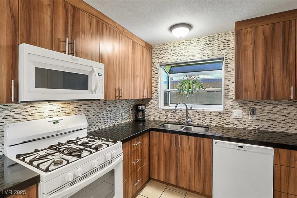 604 Mayfield, Las Vegas, NV 89107
