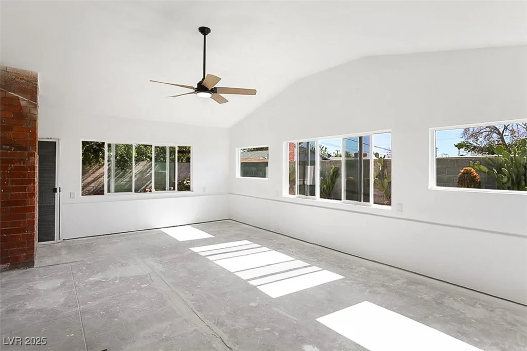 604 Mayfield, Las Vegas, NV 89107
