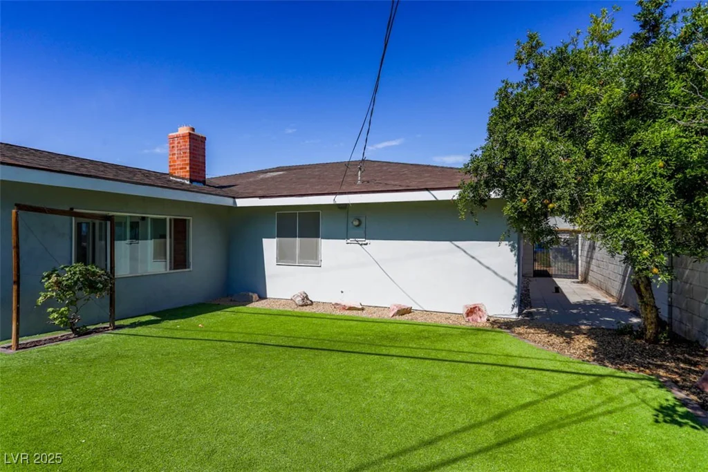 604 Mayfield, Las Vegas, NV 89107