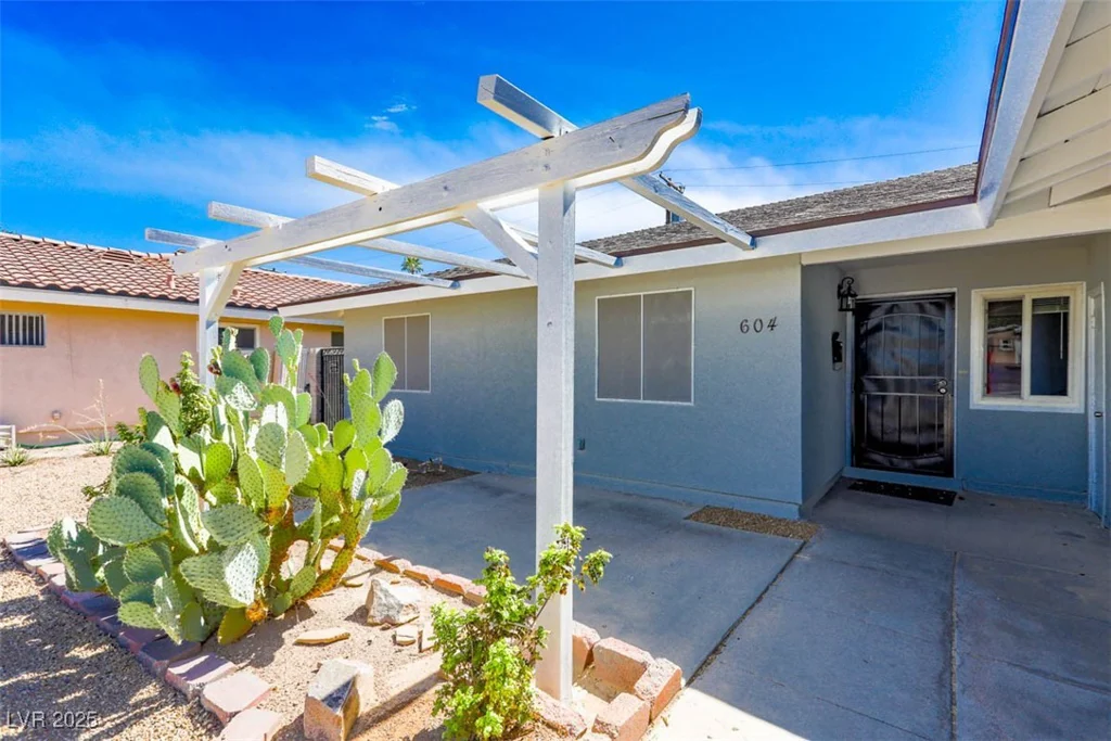 604 Mayfield, Las Vegas, NV 89107