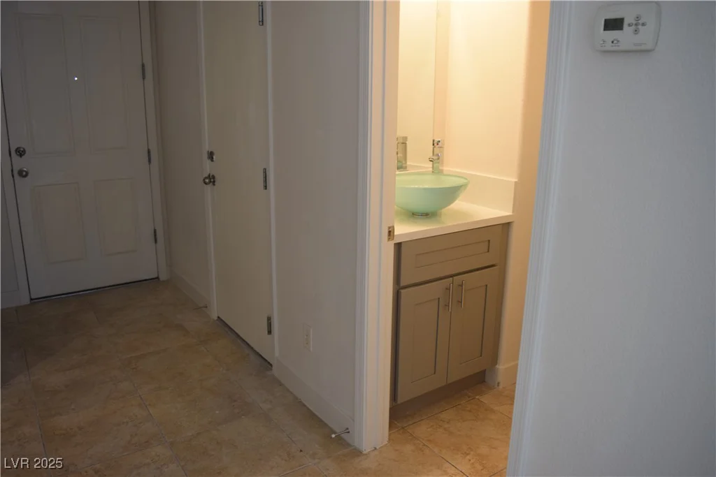 6738 Brecon Mountain, Las Vegas, NV 89139