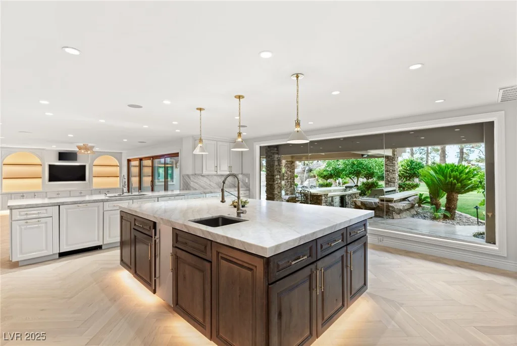 105 Quail Run, Henderson, NV 89014