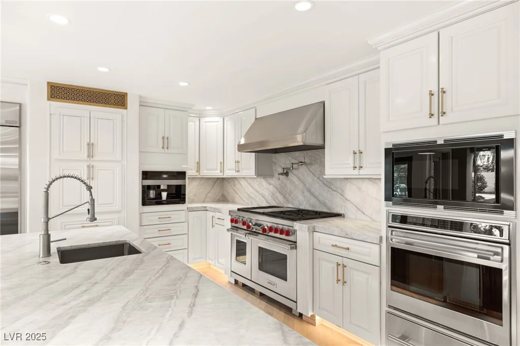 105 Quail Run, Henderson, NV 89014