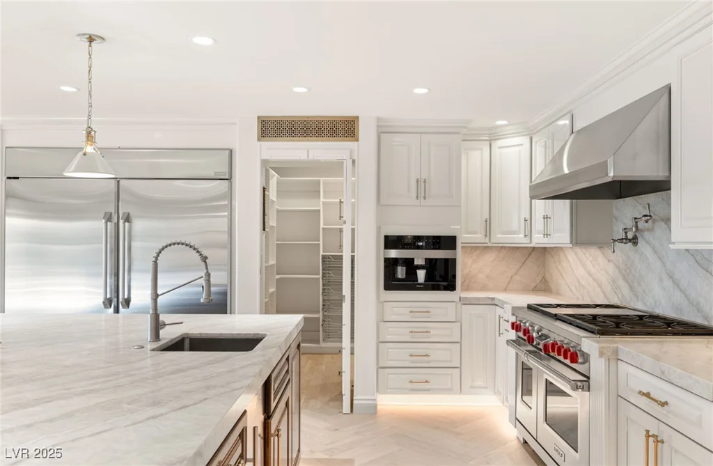 105 Quail Run, Henderson, NV 89014