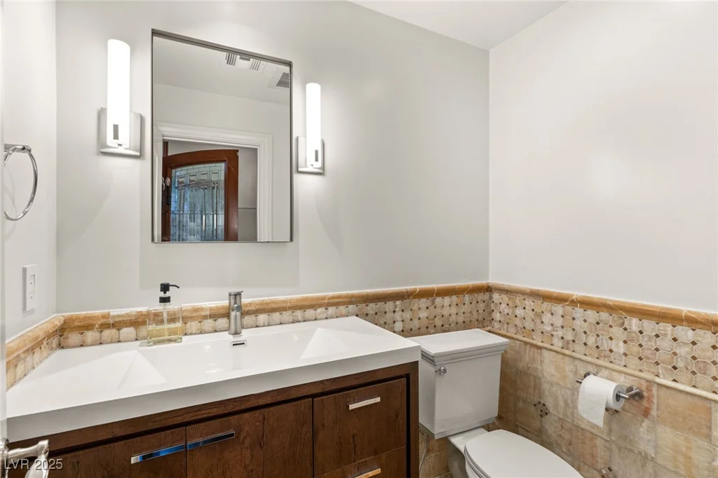 105 Quail Run, Henderson, NV 89014