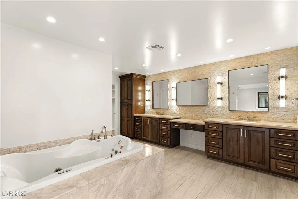 105 Quail Run, Henderson, NV 89014