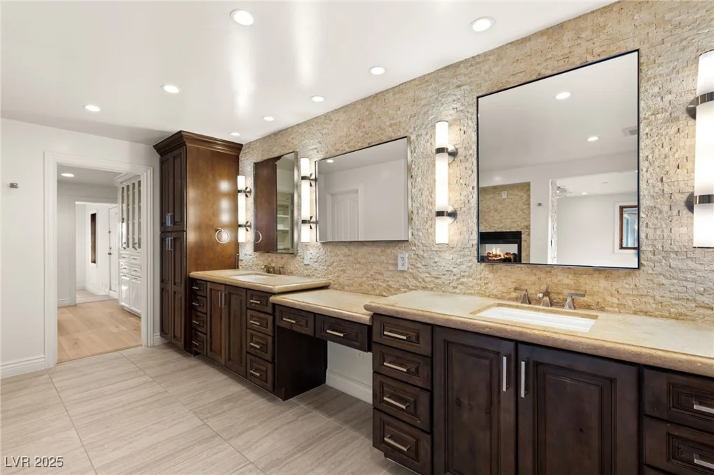105 Quail Run, Henderson, NV 89014